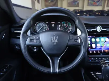 MASERATI Quattroporte 3.0 V6 Modena 360  TOTW ACC HK R19