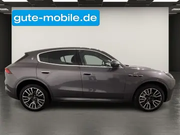 MASERATI Grecale GT Hybrid AWD  PANO 360 4xSHZ VOLL-LED
