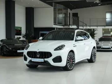 MASERATI Grecale Modena SONUS PANO HEAD-UP 360 KAM 21 LM