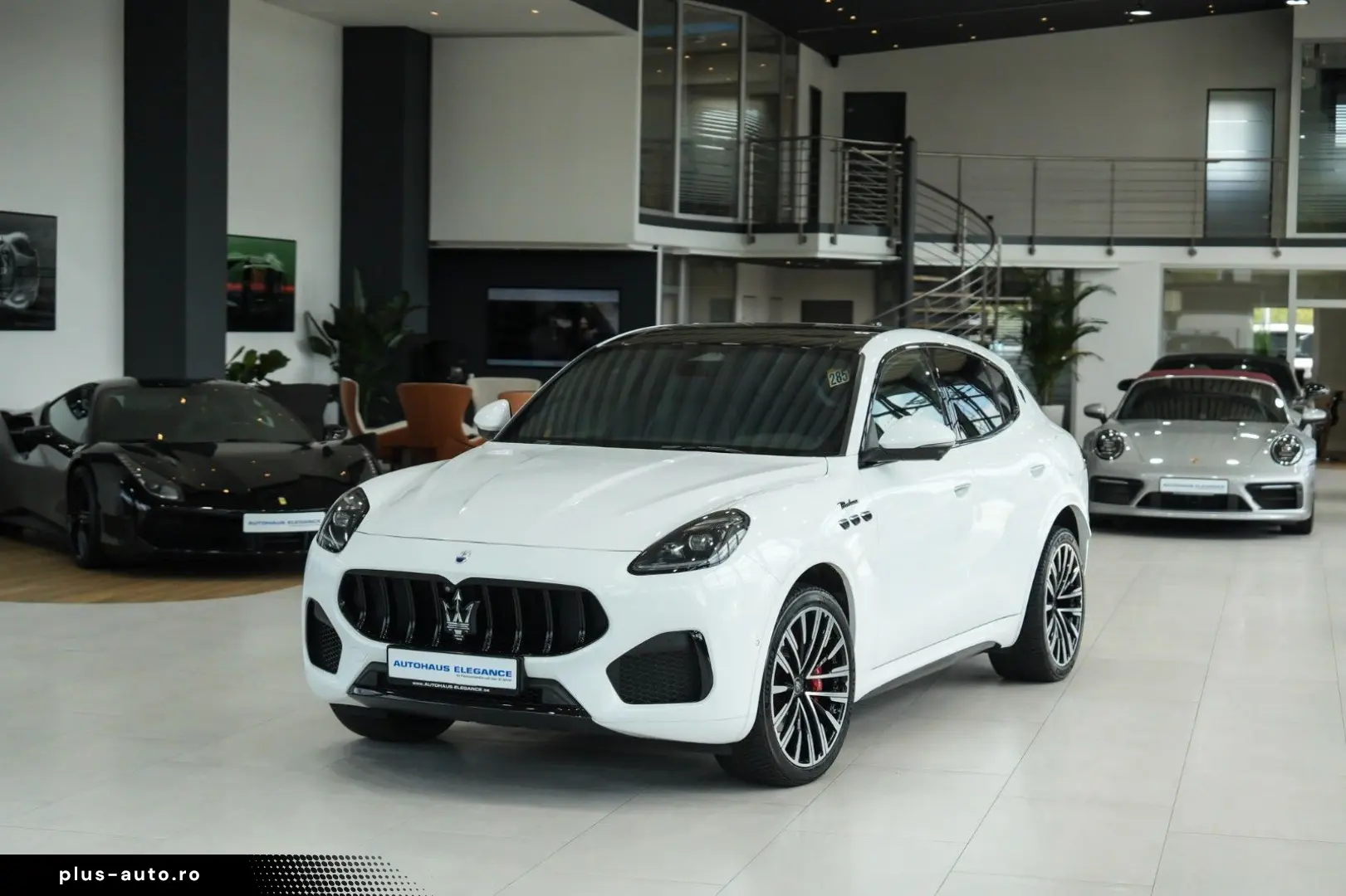 MASERATI Grecale Modena SONUS PANO HEAD-UP 360 KAM 21 LM