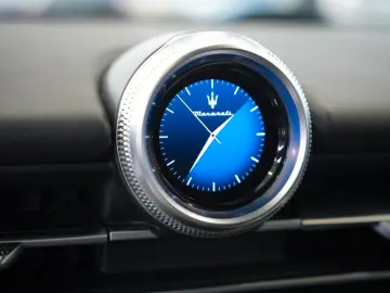 MASERATI Grecale Modena SONUS PANO HEAD-UP 360 KAM 21 LM