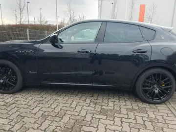 MASERATI Levante Gransport  Voll  360 Panorama Soft