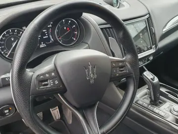 MASERATI Levante Gransport  Voll  360 Panorama Soft