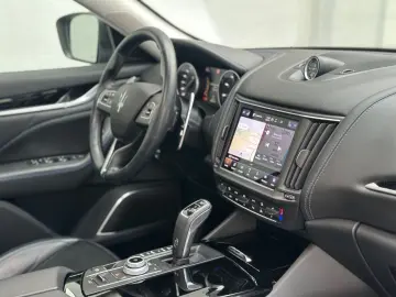 MASERATI Levante GT Hybrid FACELIFT PANO H&K 21 ACC 360