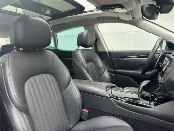 MASERATI Levante GT Hybrid FACELIFT PANO H&K 21 ACC 360