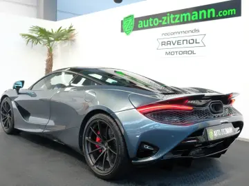 MCLAREN 750S Coupé Performance CARBON LIFT RACING SE B&W