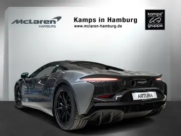 MCLAREN Artura Coupé I Interior CF I Performance I Lift