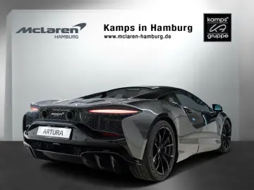MCLAREN Artura Coupé I Interior CF I Performance I Lift