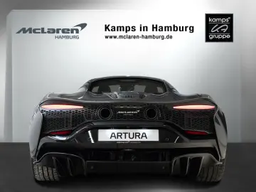 MCLAREN Artura Coupé I Interior CF I Performance I Lift