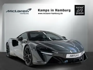 MCLAREN Artura Coupé I Interior CF I Performance I Lift