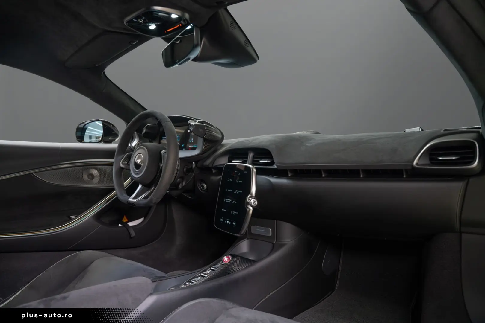 MCLAREN Artura Coupé I Interior CF I Performance I Lift