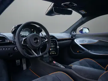 MCLAREN Artura Performance I Lift I Black Pack
