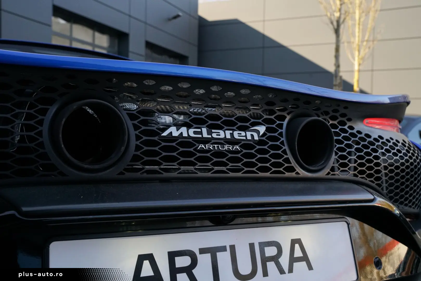MCLAREN Artura Performance I Lift I Black Pack