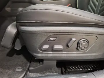 KIA Sorento 2.2D Platinum 4WDILEDIBOSE 360  ACCISHZ