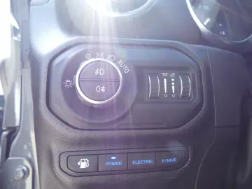 JEEP Wrangler Unlimited 2.0xe Sahara LED AHK HARDTOP