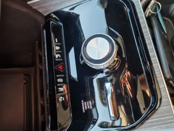 JEEP Wagoneer  Allrad Automatik  7 Sitze Voll-Leder