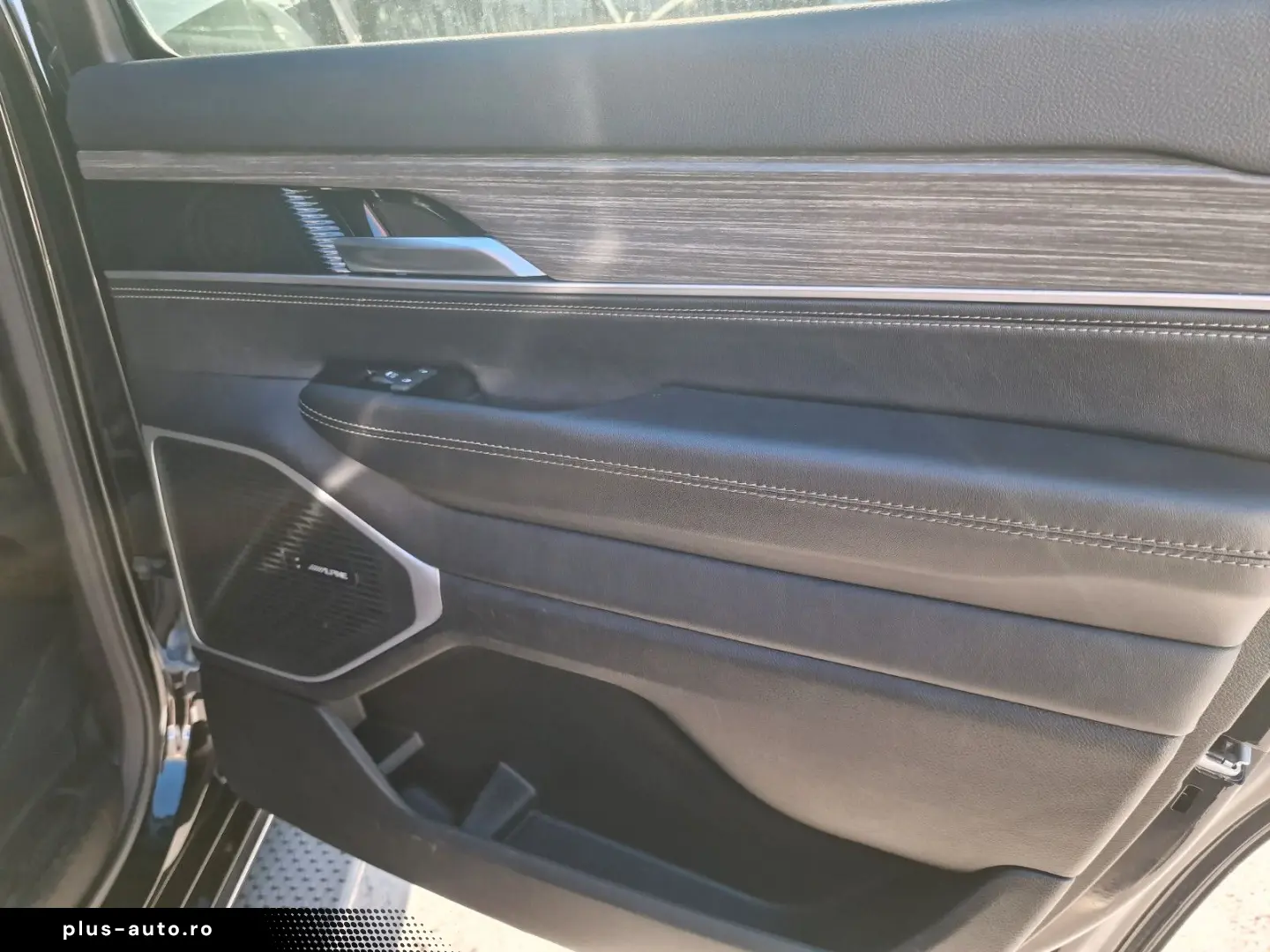 JEEP Wagoneer  Allrad Automatik  7 Sitze Voll-Leder