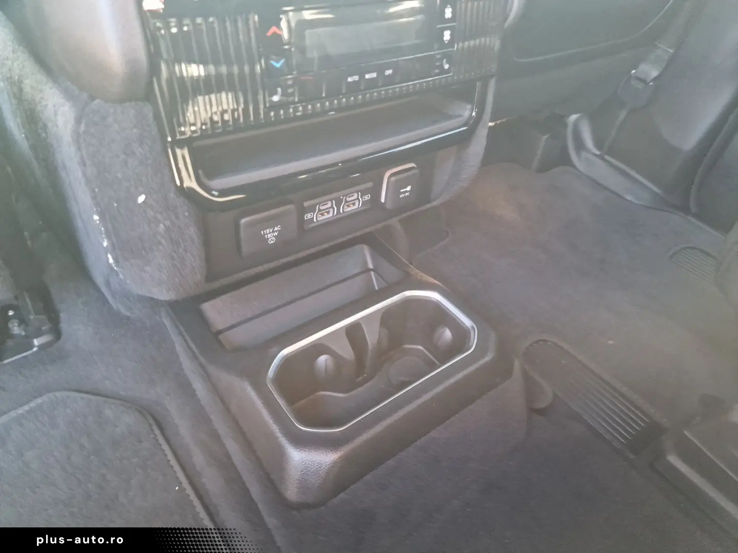 JEEP Wagoneer  Allrad Automatik  7 Sitze Voll-Leder