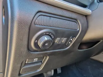 JEEP Wagoneer  Allrad Automatik  7 Sitze Voll-Leder