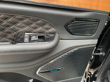 JEEP Grand Cherokee Summit Reserve Plug-In-Hybrid 4xe