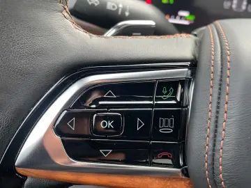 JEEP Grand Cherokee Summit Reserve Plug-In-Hybrid 4xe