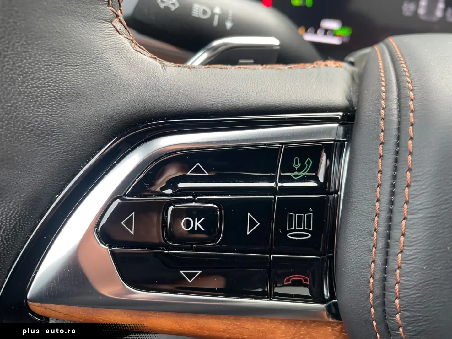 JEEP Grand Cherokee Summit Reserve Plug-In-Hybrid 4xe
