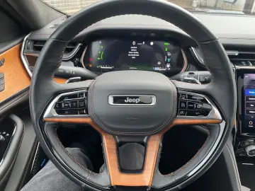 JEEP Grand Cherokee Summit Reserve Plug-In-Hybrid 4xe