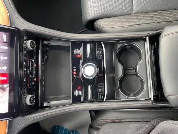 JEEP Grand Cherokee Summit Reserve Plug-In-Hybrid 4xe