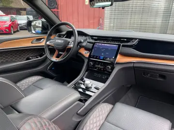 JEEP Grand Cherokee Summit Reserve Plug-In-Hybrid 4xe