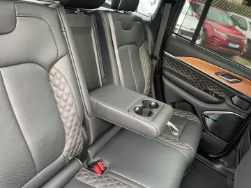 JEEP Grand Cherokee Summit Reserve Plug-In-Hybrid 4xe