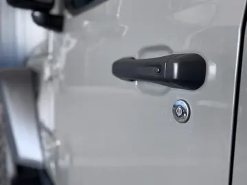 JEEP Wrangler Willys MY23  LED Carplay Sound Keyless