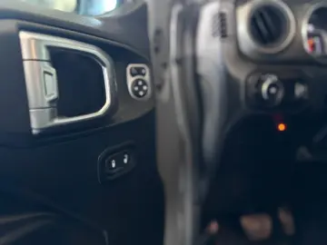 JEEP Wrangler Willys MY23  LED Carplay Sound Keyless