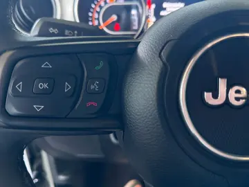JEEP Wrangler Willys MY23  LED Carplay Sound Keyless