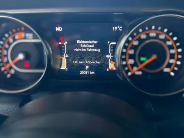 JEEP Wrangler Willys MY23  LED Carplay Sound Keyless