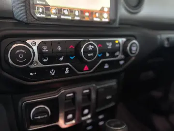 JEEP Wrangler Willys MY23  LED Carplay Sound Keyless