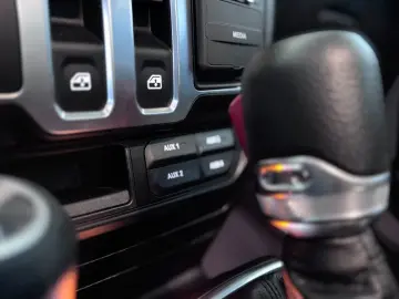 JEEP Wrangler Willys MY23  LED Carplay Sound Keyless
