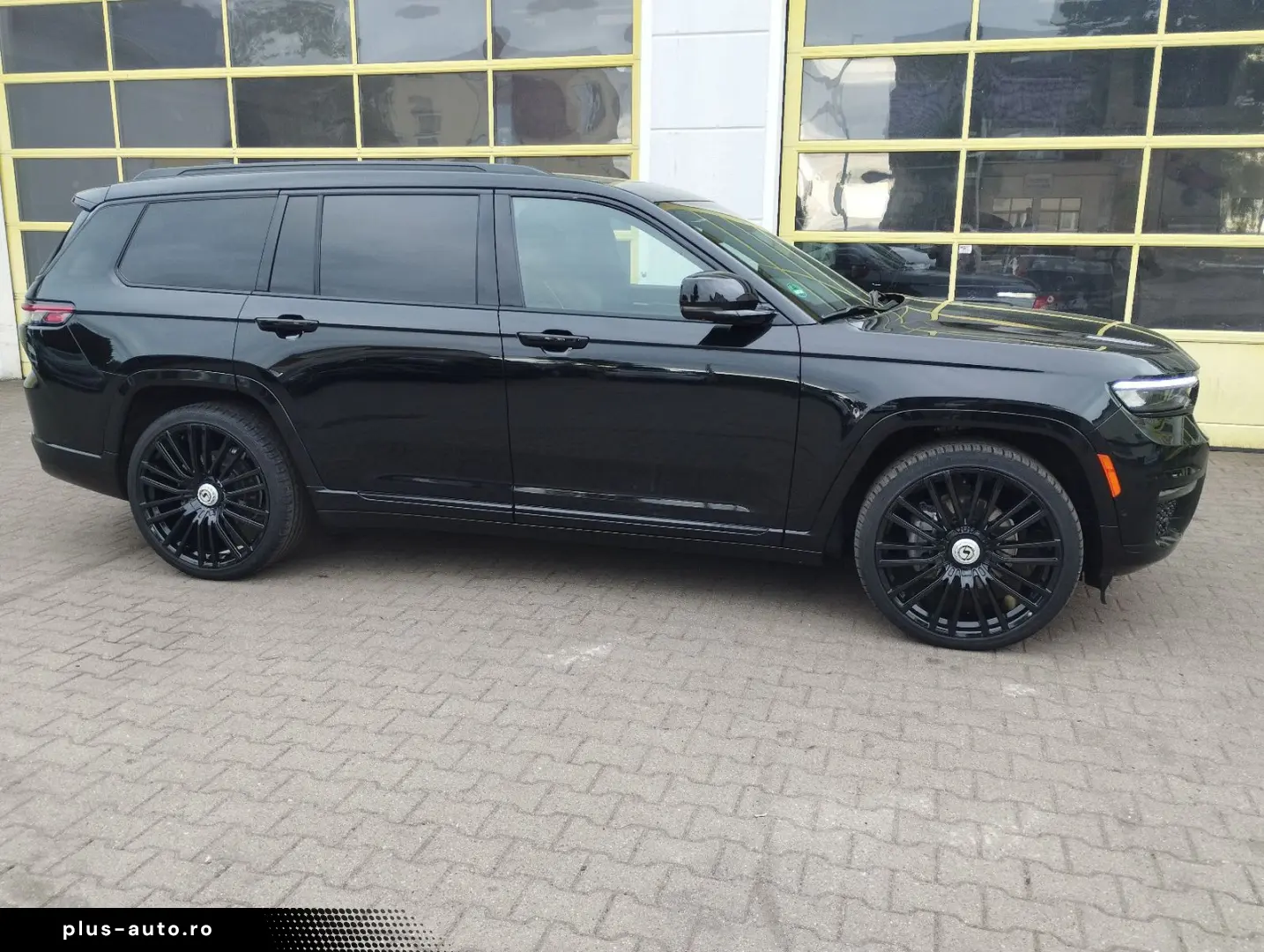 JEEP Grand Cherokee Summit L 5 7 HEMI 23 Zoll