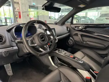 ALPINE Alpine GT Carbon Kamera Focal HiFi Noir Profond