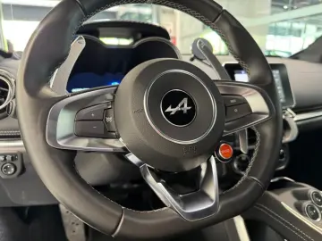 ALPINE Alpine GT Carbon Kamera Focal HiFi Noir Profond