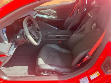 CORVETTE C8 6.2 V8 Stingray 3LT Coupe Targa Werksgarantie