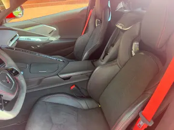 CORVETTE C8 6.2 V8 Stingray 3LT Coupe Targa Werksgarantie