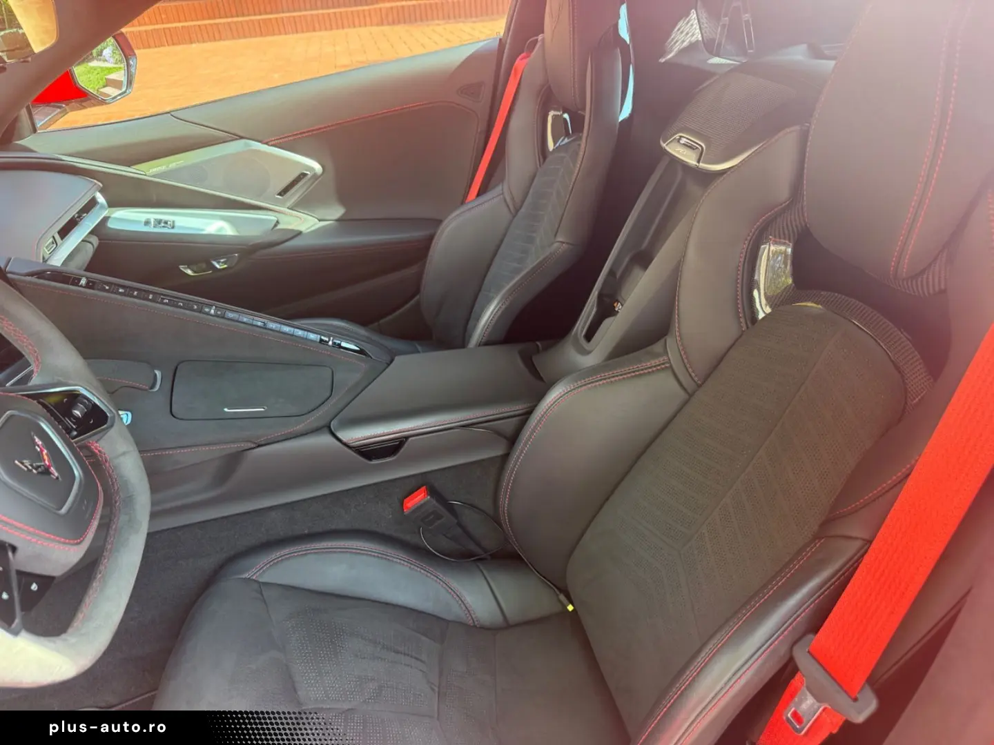 CORVETTE C8 6.2 V8 Stingray 3LT Coupe Targa Werksgarantie