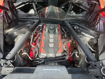 CORVETTE C8 6.2 V8 Stingray 3LT Coupe Targa Werksgarantie