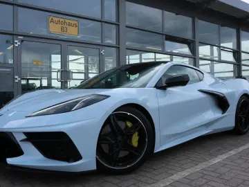 CORVETTE C8 6.2L V8 Stingray 3LT Coupe Targa