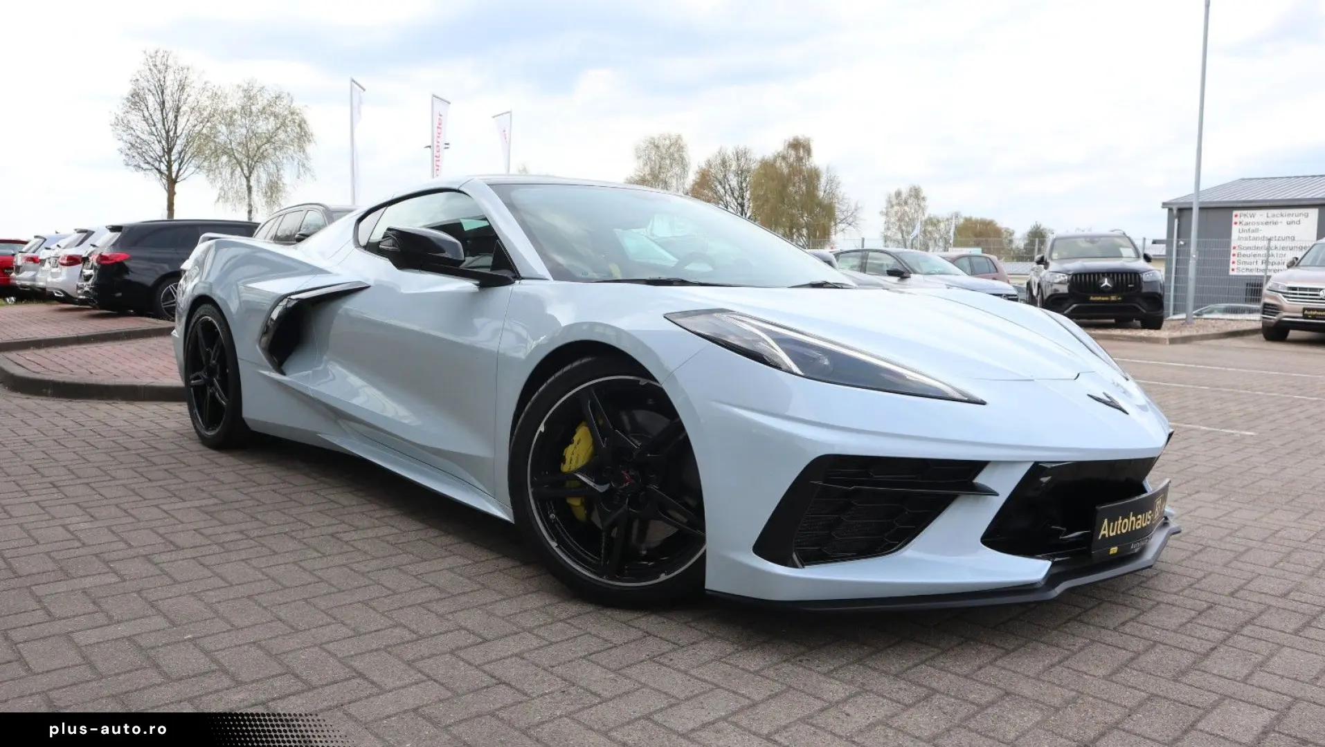 CORVETTE C8 6.2L V8 Stingray 3LT Coupe Targa