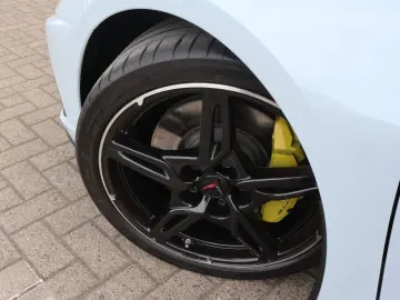 CORVETTE C8 6.2L V8 Stingray 3LT Coupe Targa
