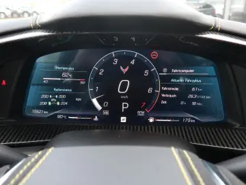 CORVETTE C8 6.2L V8 Stingray 3LT Coupe Targa
