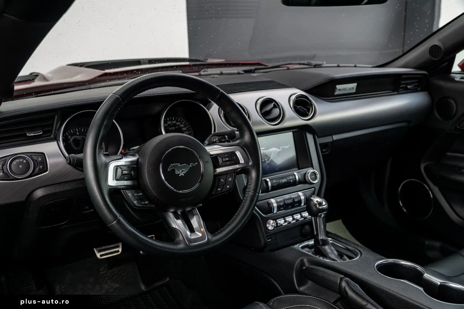 FORD Mustang GT - 5.0 V8 Recaro Tot Temp NAVI LED R20