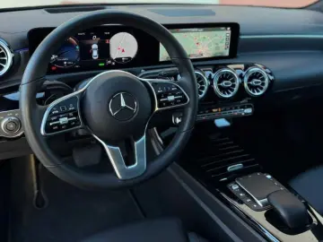 Mercedes-Benz Cla-250