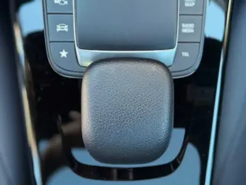 Mercedes-Benz Cla-250